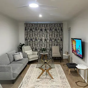  Apartment Central - 3br, 2bath & Carpark Australia